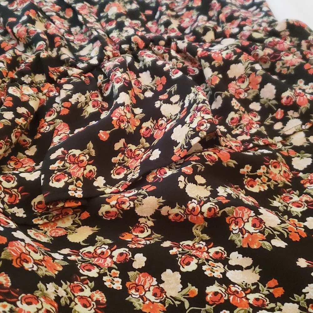 Dress - Picture 2 of 4